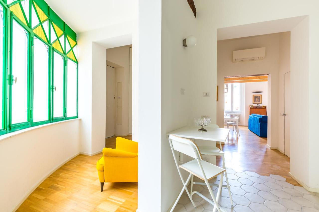 Nova Stylish House In Center By Napoliapartments Ngoại thất bức ảnh