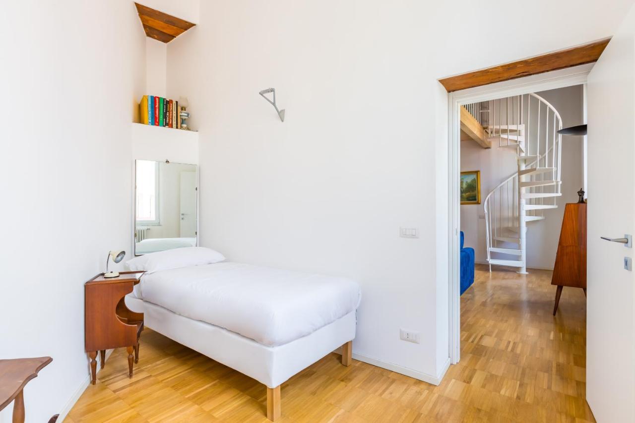 Nova Stylish House In Center By Napoliapartments Ngoại thất bức ảnh