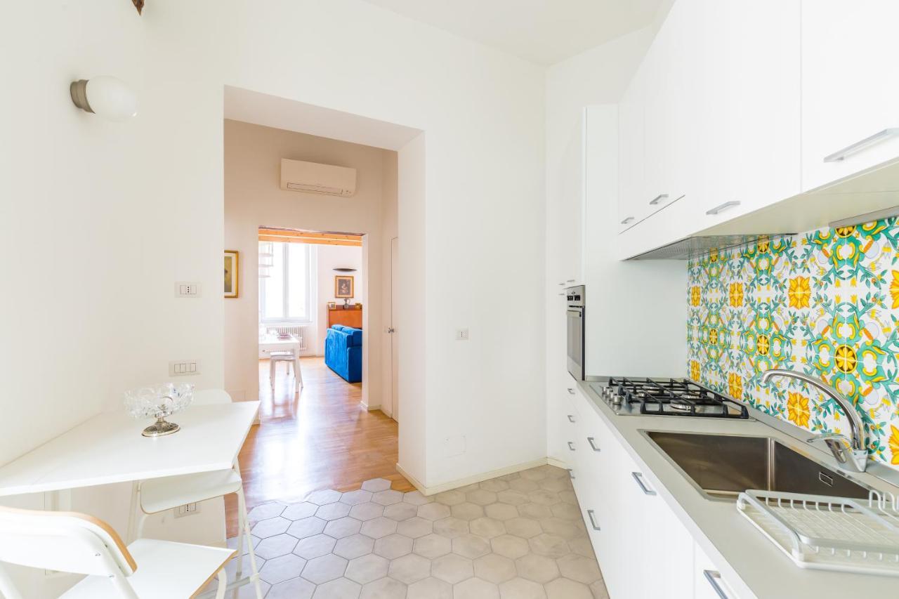 Nova Stylish House In Center By Napoliapartments Ngoại thất bức ảnh